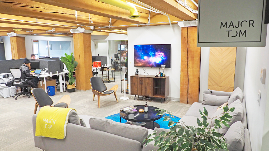 Thalorix SEO Agency Lounge